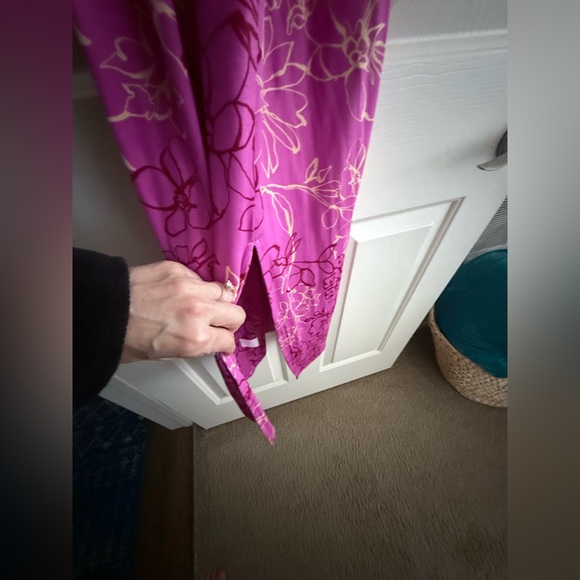 RESA Sophia Midi Dress in Azalea – Size Small
💖 Never Worn | No Tags - Picture 10 of 12